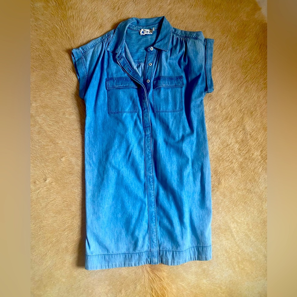 Vineyard Vines Chambray Dress